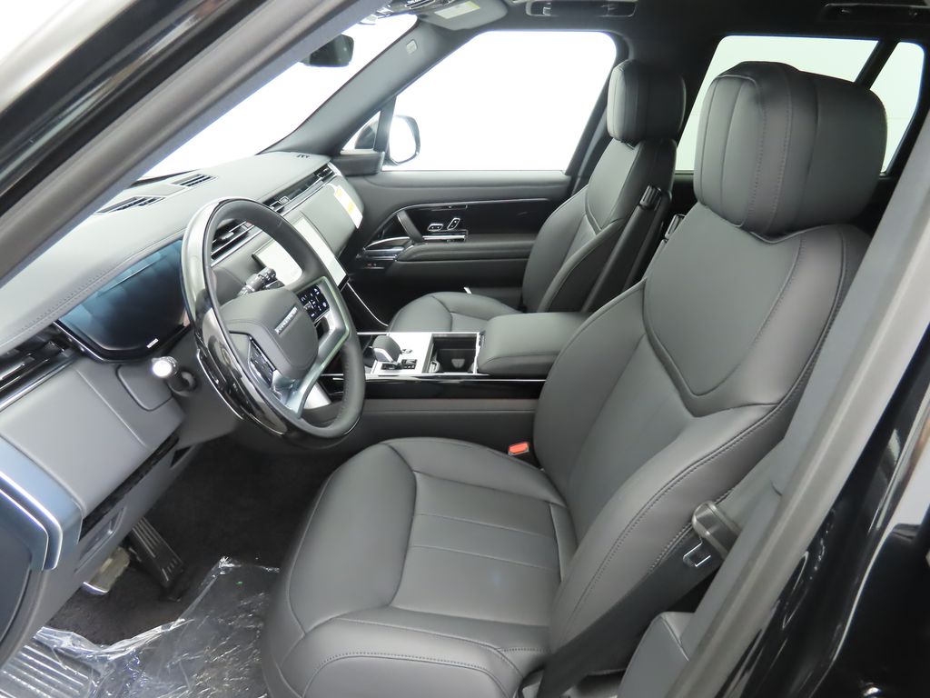 2025 Land Rover Range Rover SE photo 20