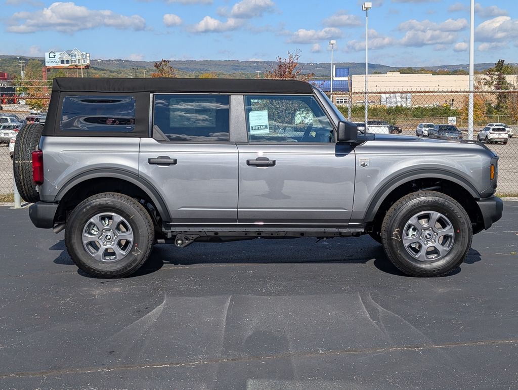 2025 Ford Bronco Big Bend photo 3