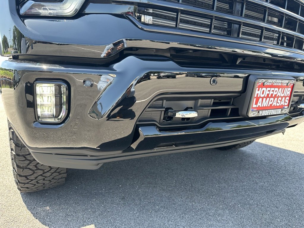 2025 Chevrolet Silverado 2500HD High Country photo 8