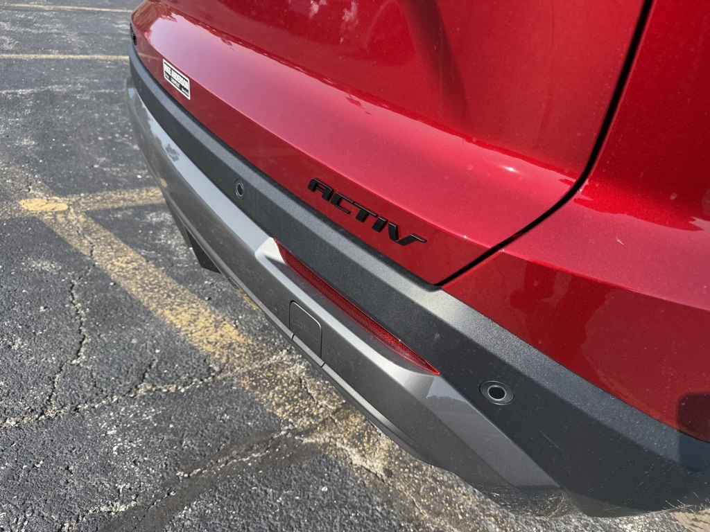 2026 Chevrolet Equinox ACTIV photo 2