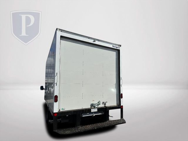 2024 Gmc Savana Cutaway photo 4