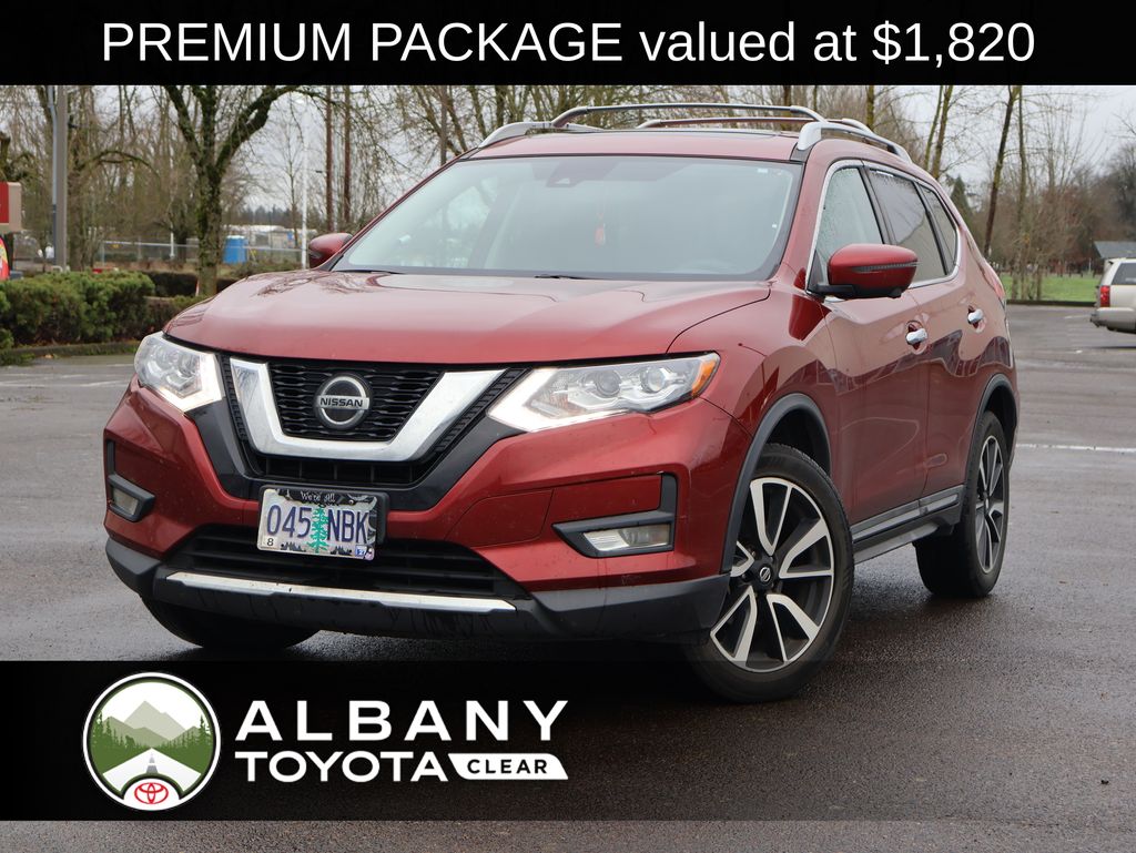 2020 Nissan Rogue SL's photo