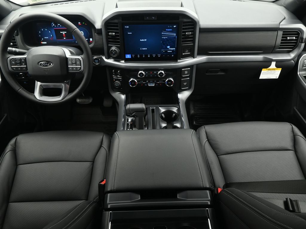 2025 Ford F-150 XLT photo 18