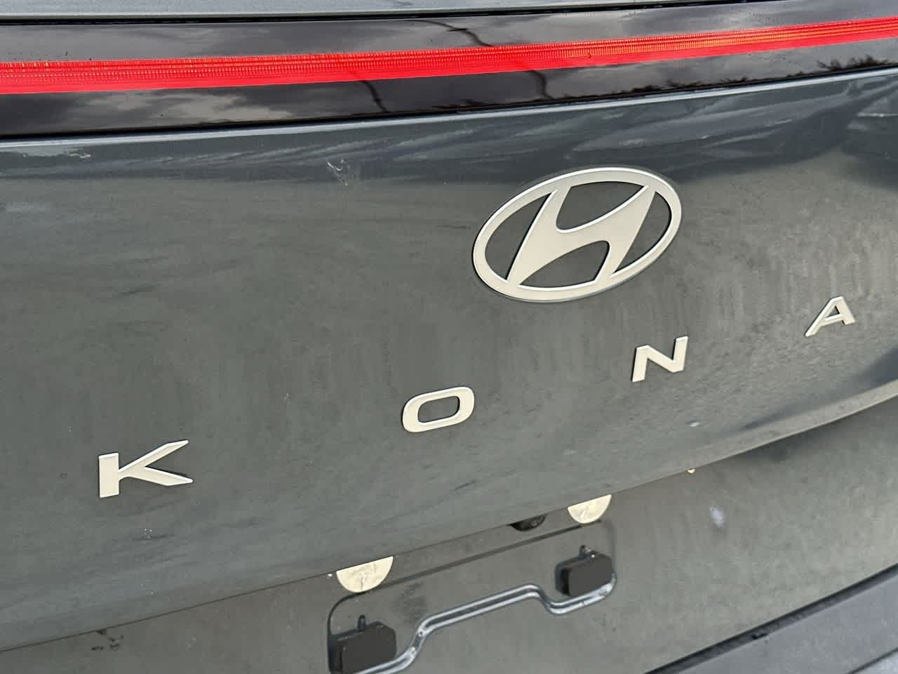 2026 Hyundai Kona SEL photo 9