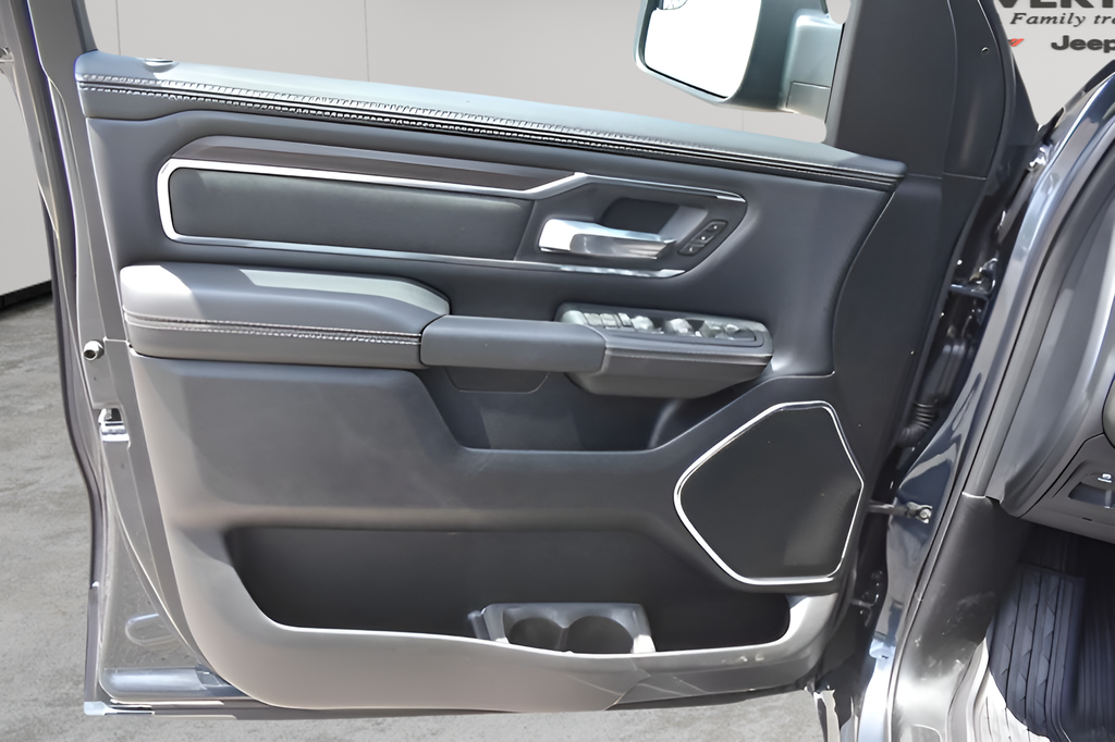 2026 Ram 1500 Laramie photo 23