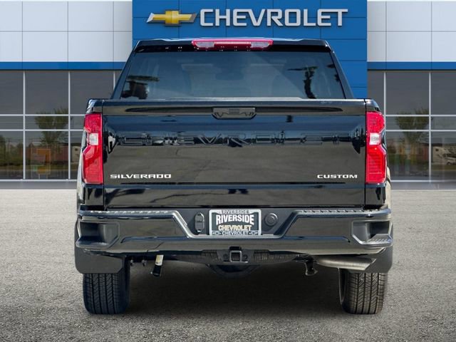 2025 Chevrolet Silverado 1500 Custom photo 5