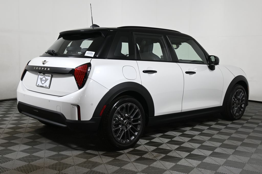 2026 Mini Cooper 4 Door Hardtop Signature photo 6