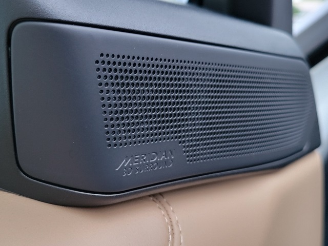 2025 Land Rover Range Rover SE photo 22