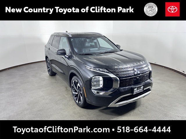 2023 Mitsubishi Outlander 40th Anniversary's photo