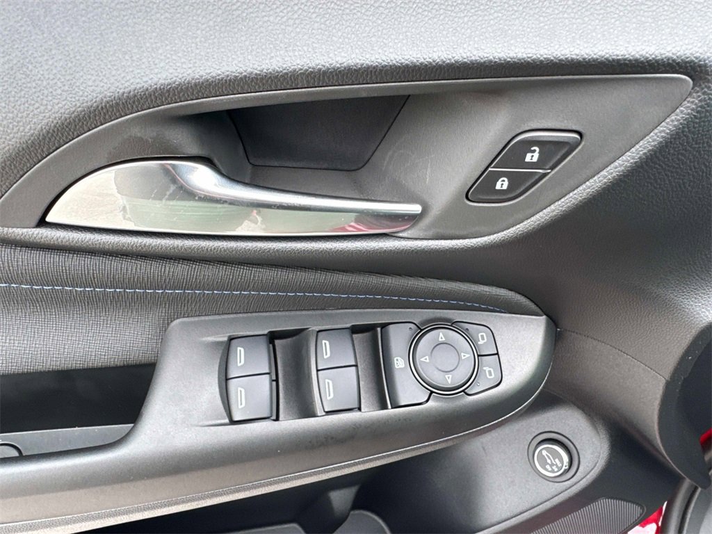 2026 Buick Envista ST photo 10