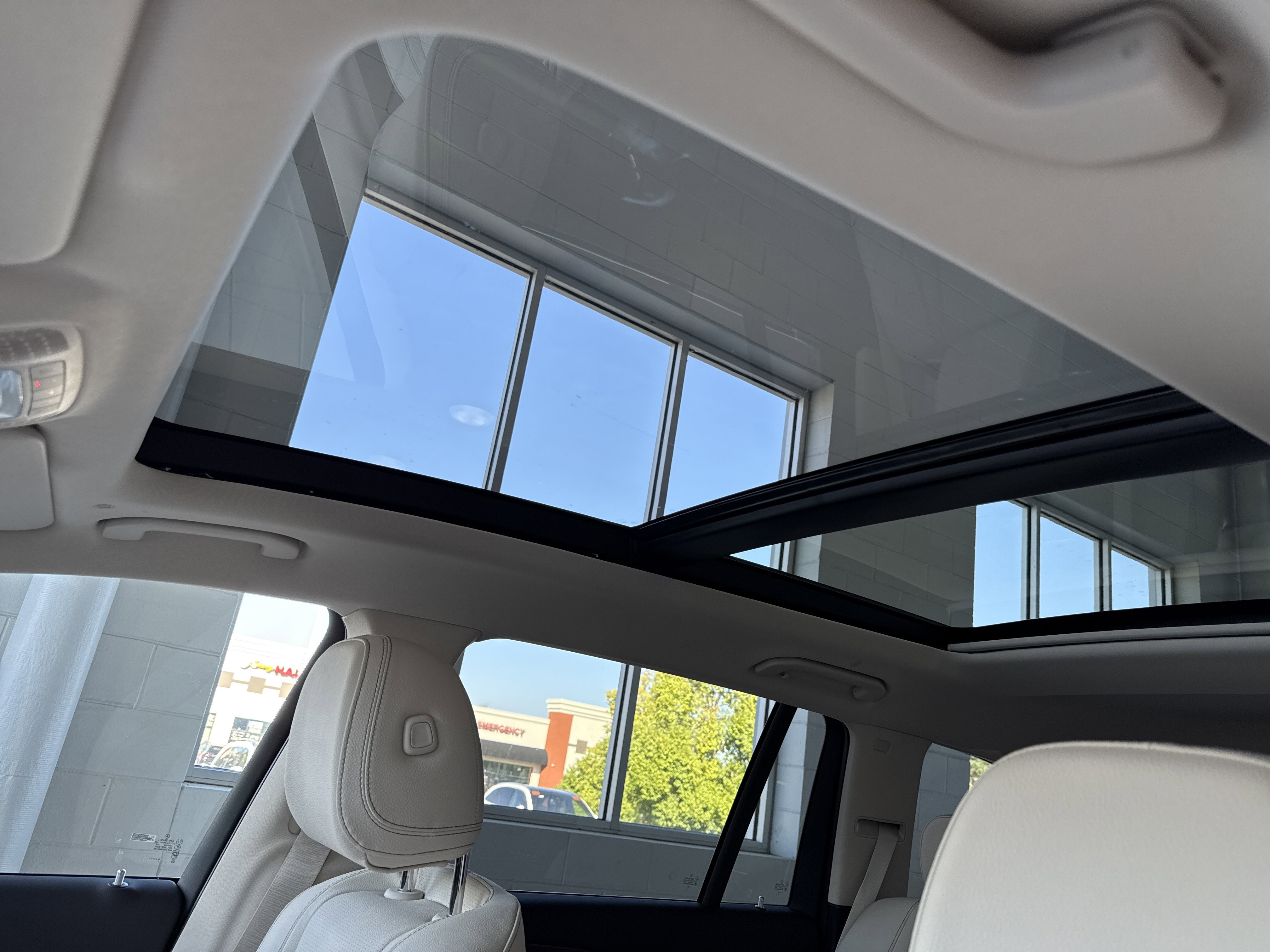 2026 Mercedes Benz GLS 450 4MATIC photo 2