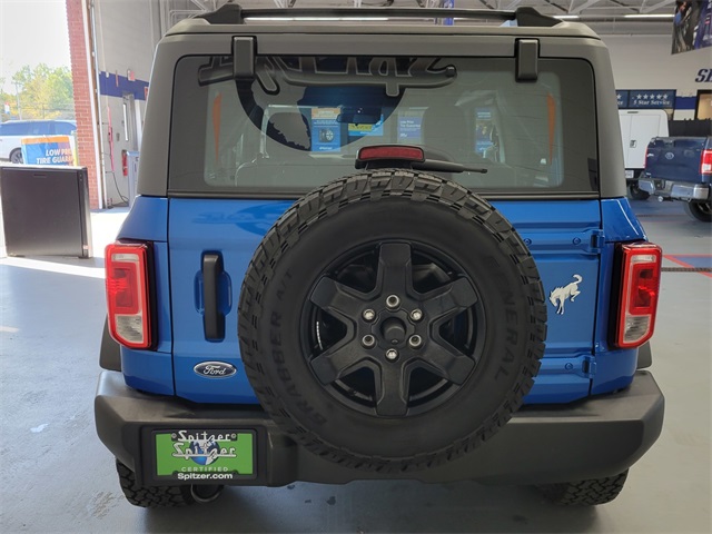 2022 Ford Bronco Base photo 4
