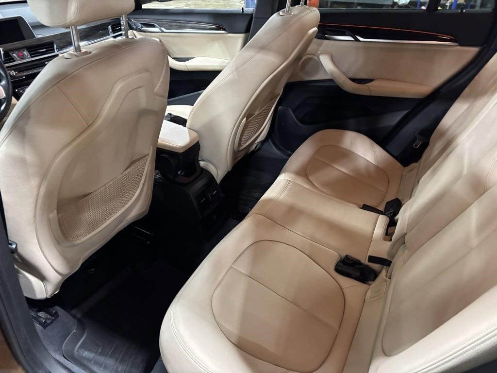 2017 BMW X1 - Image 5