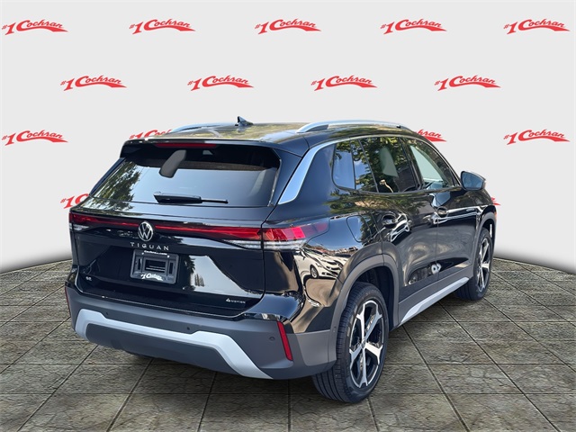 2025 Volkswagen Tiguan SE photo 3