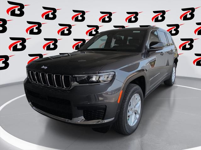 2025 Jeep Grand Cherokee L Laredo's photo