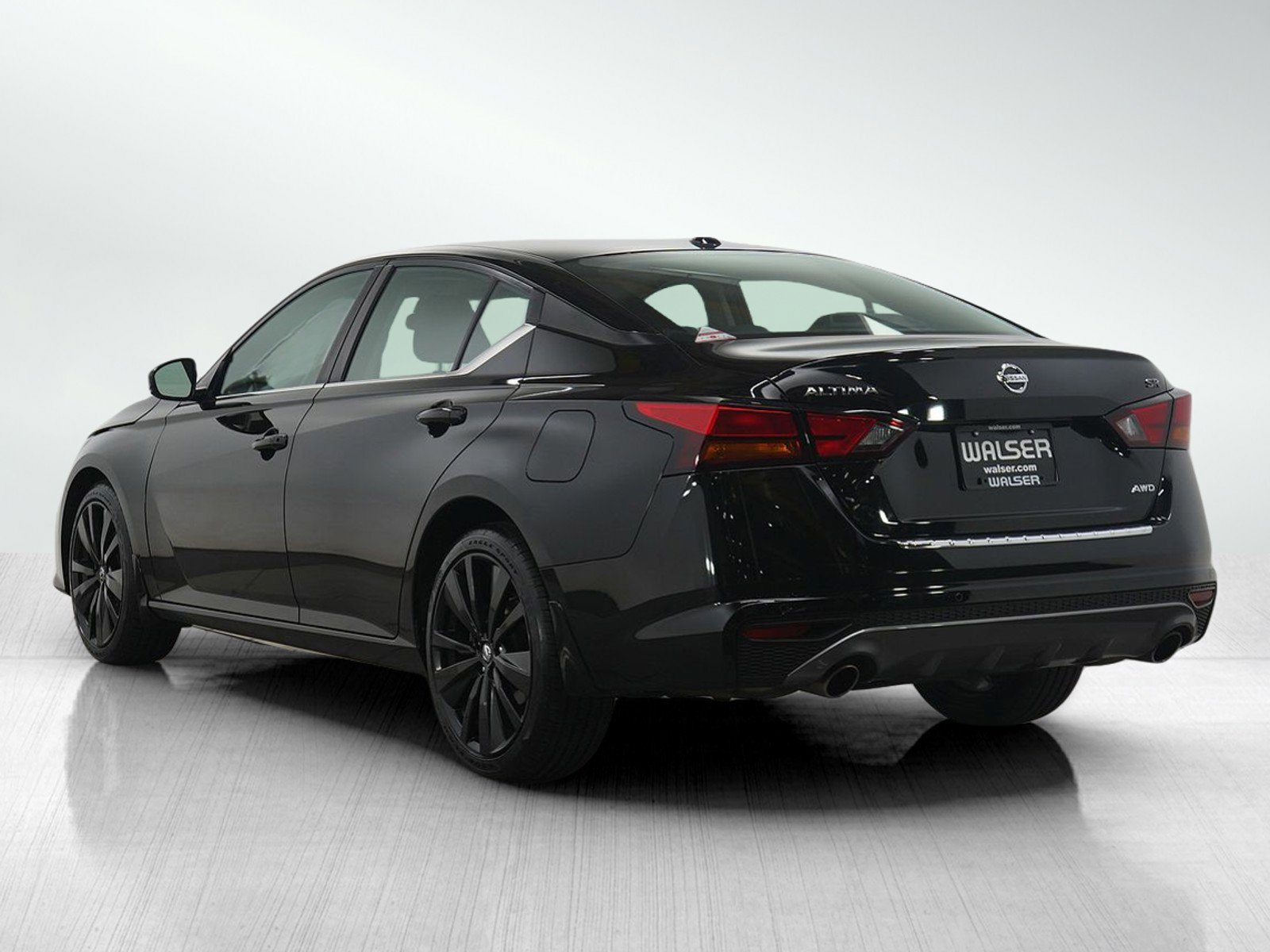 2020 Nissan Altima 2.5 SR photo 3