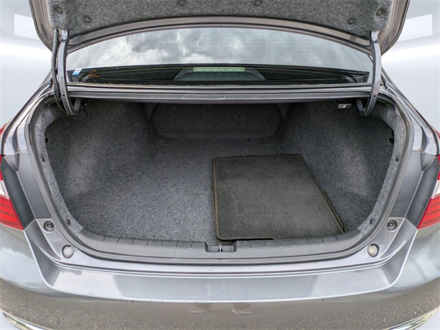 2017 Honda Accord LX photo 13