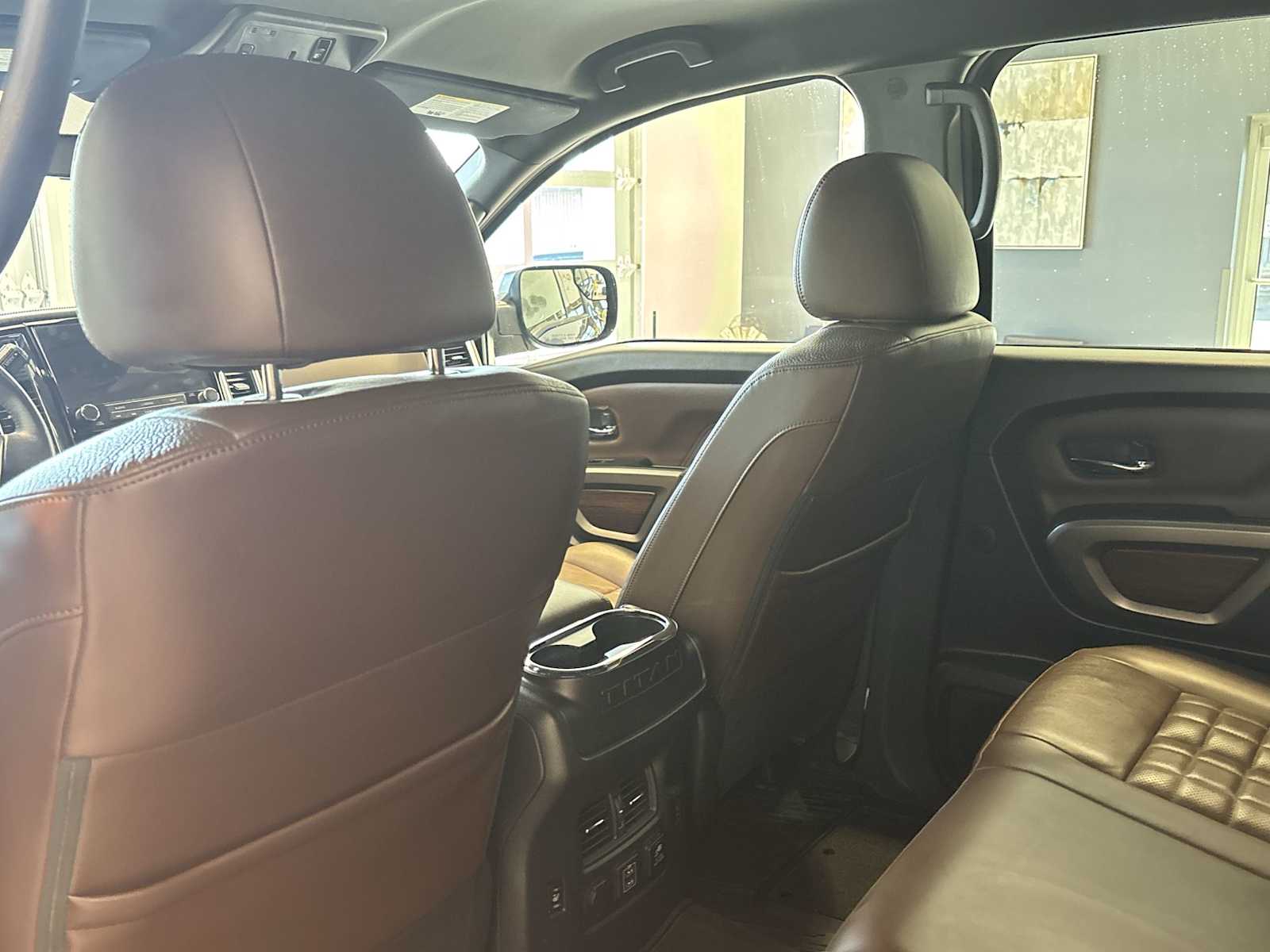 2023 Nissan Titan Platinum Reserve photo 22