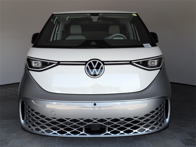 2025 Volkswagen ID. Buzz photo 3