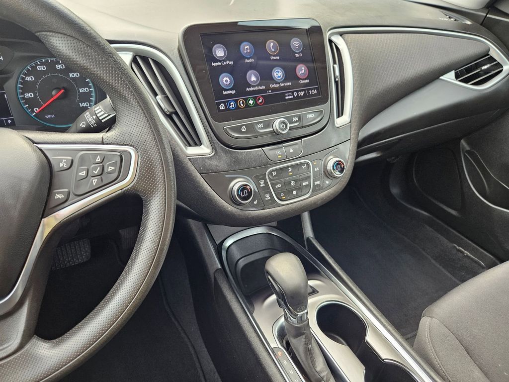 2023 Chevrolet Malibu 1LT photo 18
