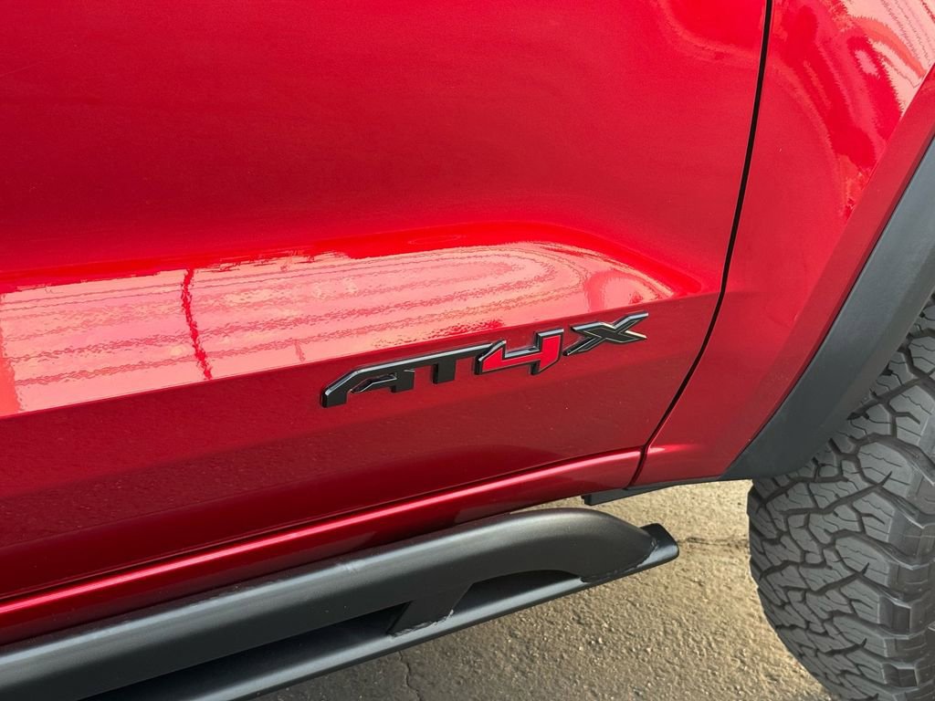 2023 Gmc Canyon AT4X photo 8