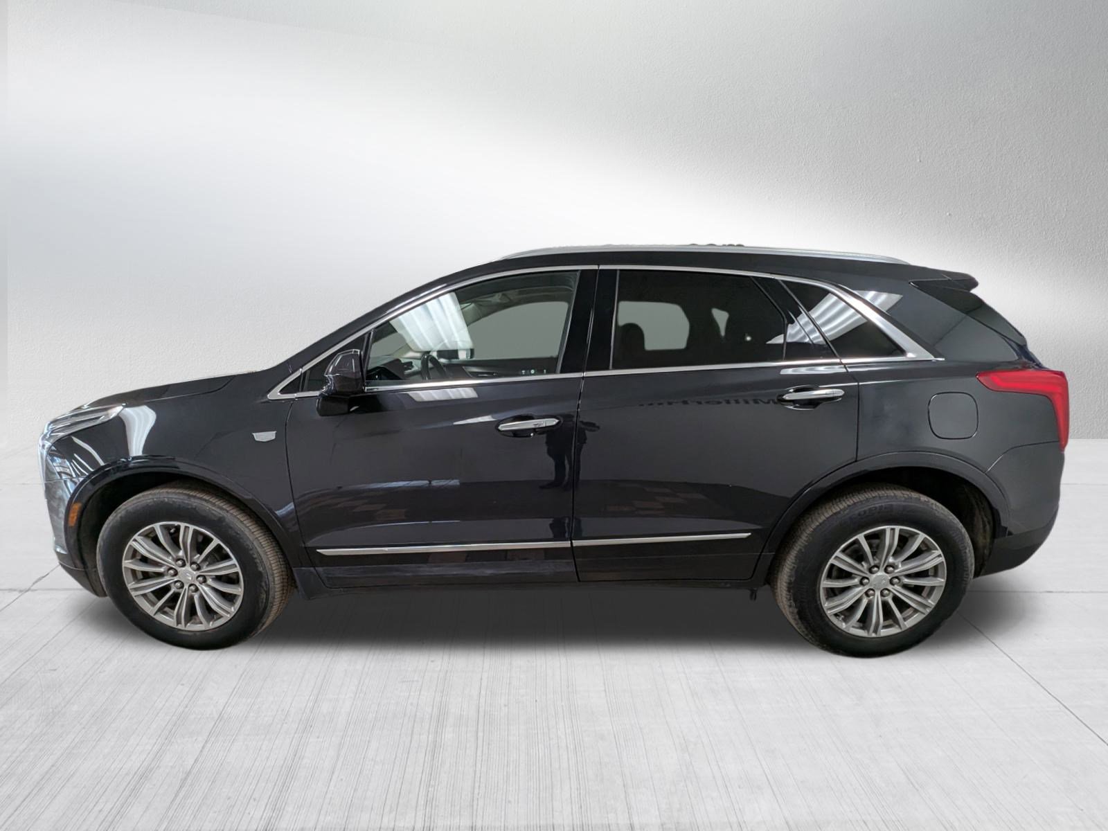 Used 2019 Cadillac XT5 Luxury with VIN 1GYKNDRS1KZ256517 for sale in Hermantown, Minnesota