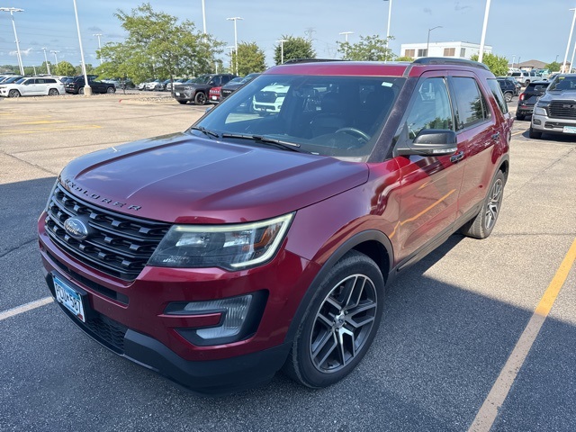 Used 2017 Ford Explorer Sport with VIN 1FM5K8GT8HGB31660 for sale in Shakopee, Minnesota