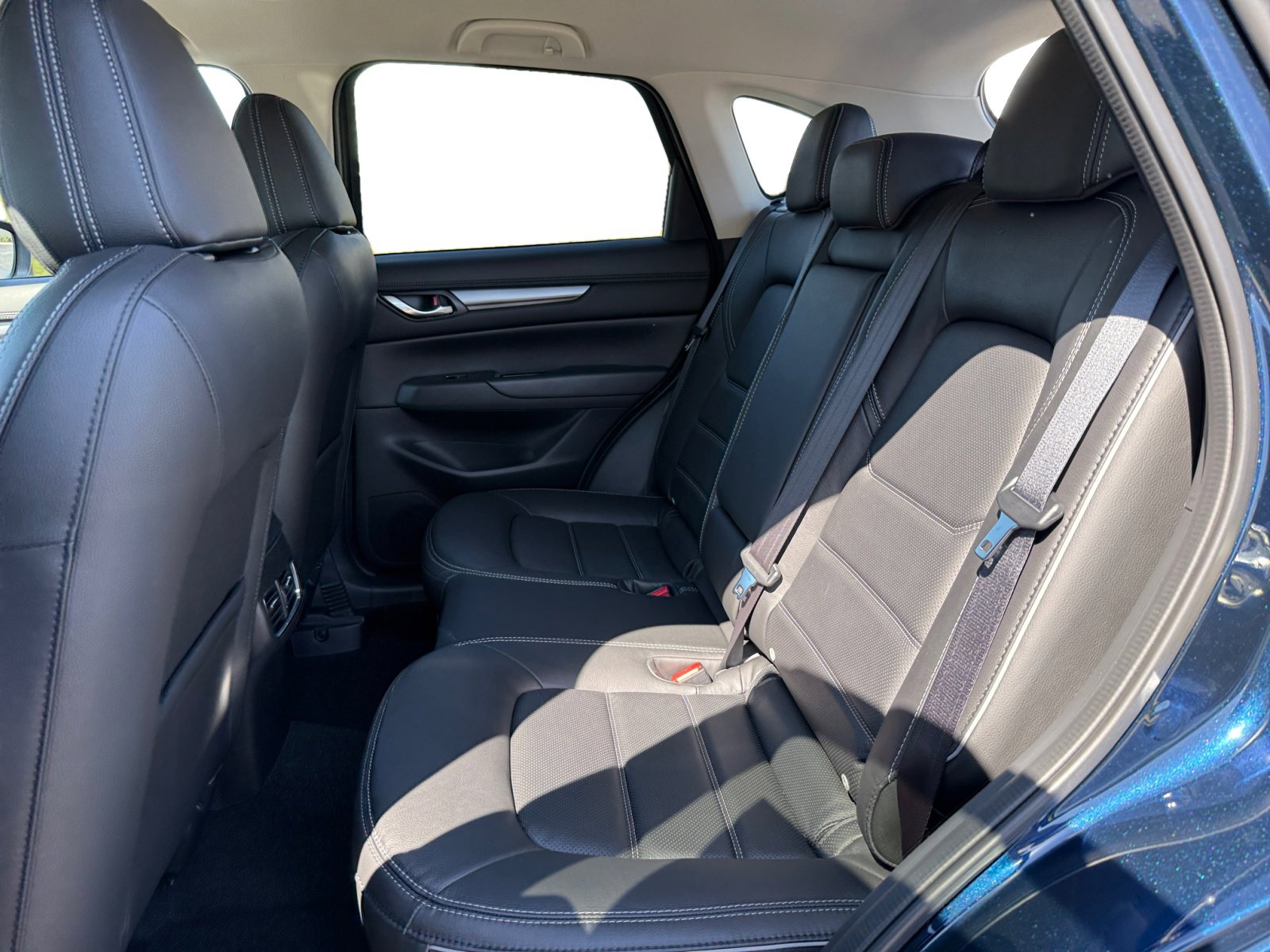 2025 Mazda CX-5 2.5 S Preferred photo 16