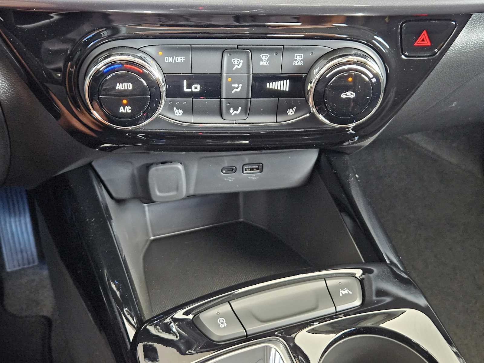 2025 Chevrolet Trax ACTIV photo 14
