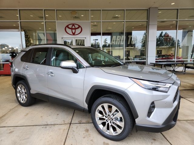 2025 Toyota RAV4 XLE Premium's photo
