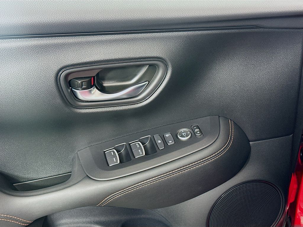 2026 Honda HR-V Sport photo 17