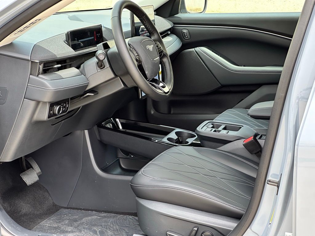 2025 Ford Mustang Mach-E Select