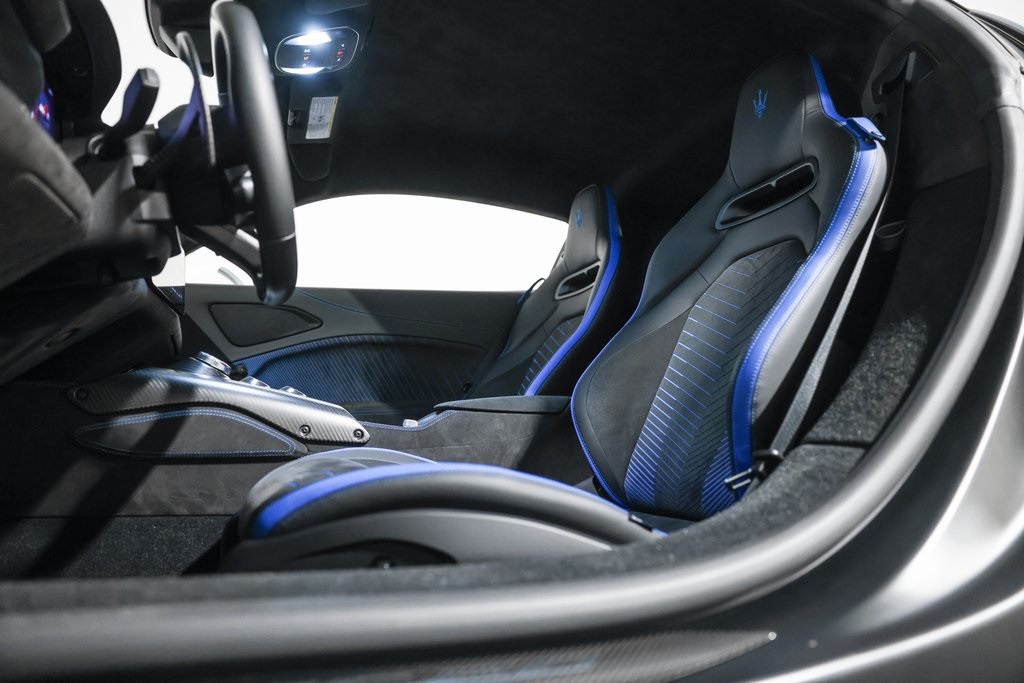 2022 Maserati MC20 Base photo 25
