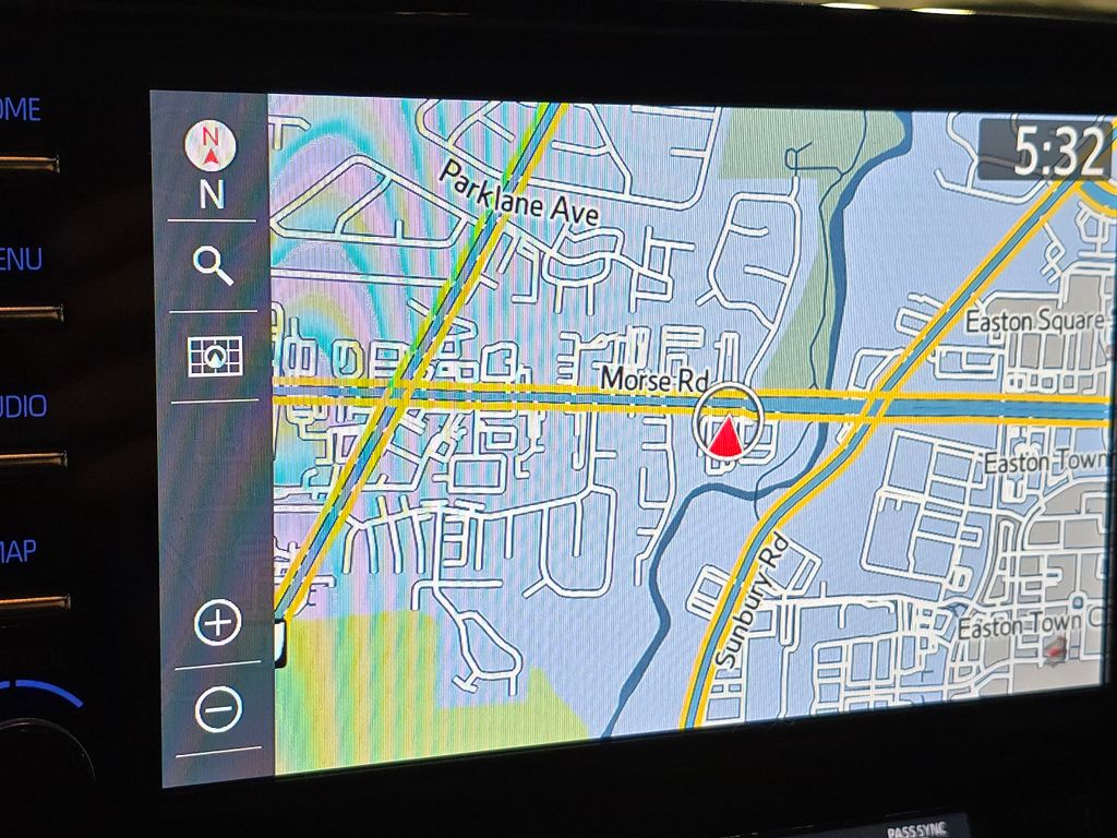 2024 Toyota Sienna Platinum photo 3