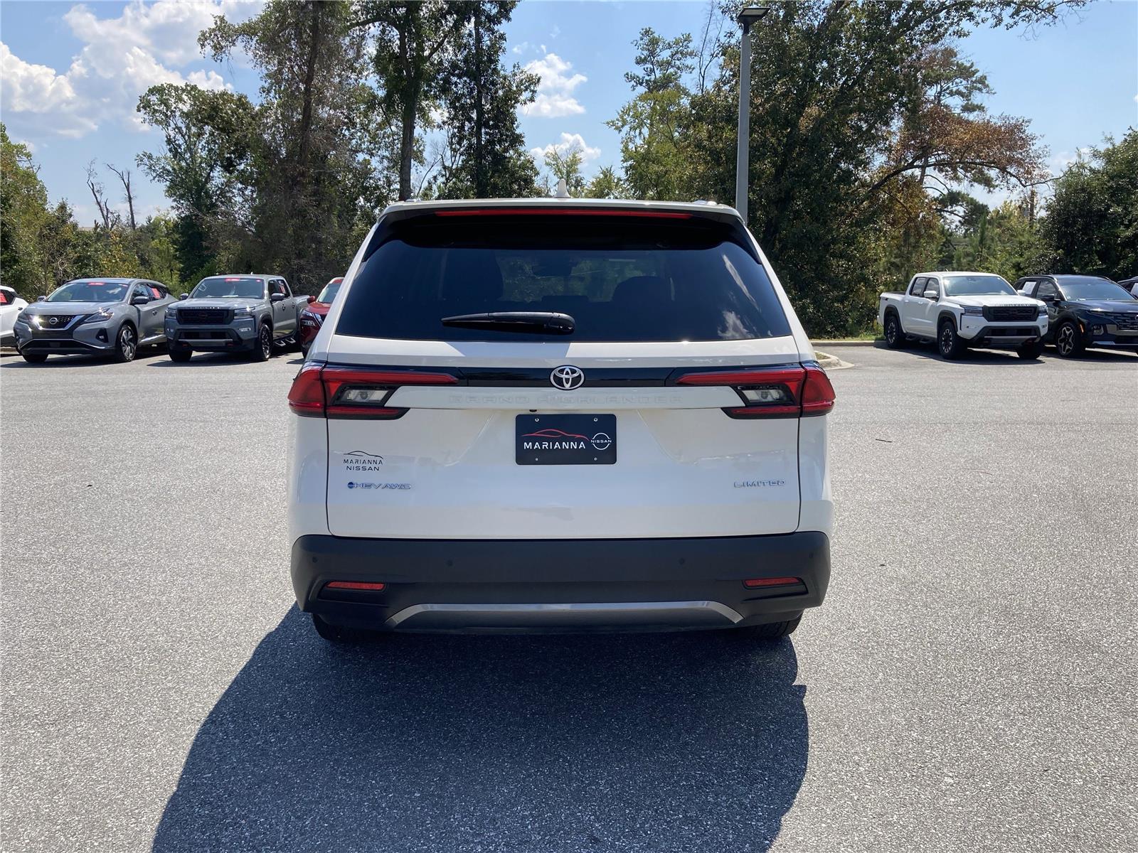 2024 Toyota Grand Highlander Hybrid Limited photo 6
