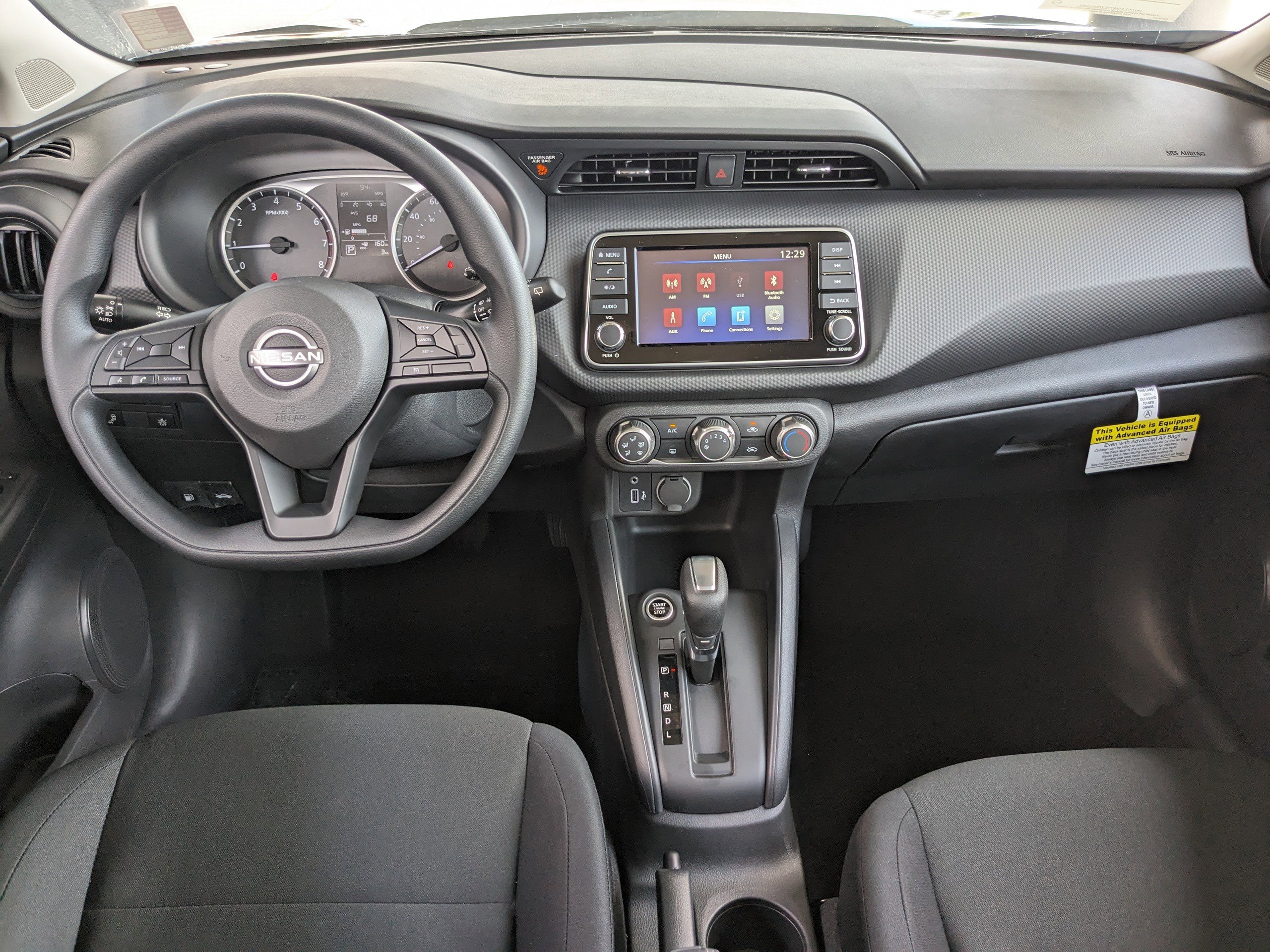 2025 Nissan Kicks Play S photo 7