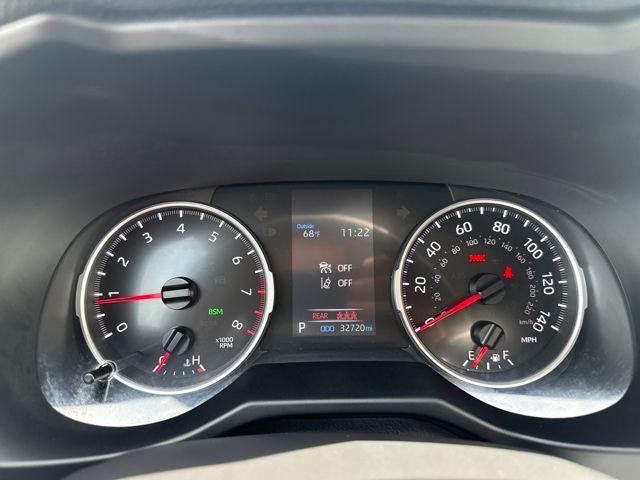 2022 Toyota RAV4 XLE photo 16