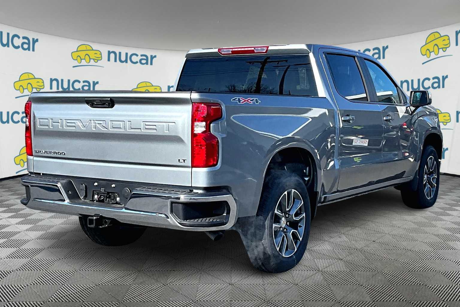 2025 Chevrolet Silverado 1500 LT photo 6