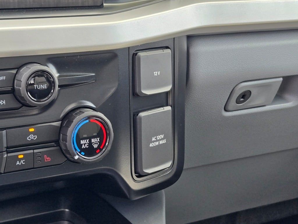2026 Ford F-350 XLT photo 27