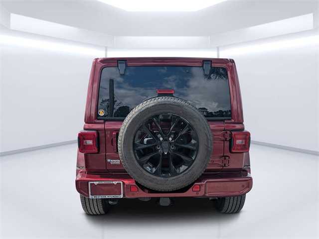 2021 Jeep Wrangler Unlimited Sahara High Altitude photo 3