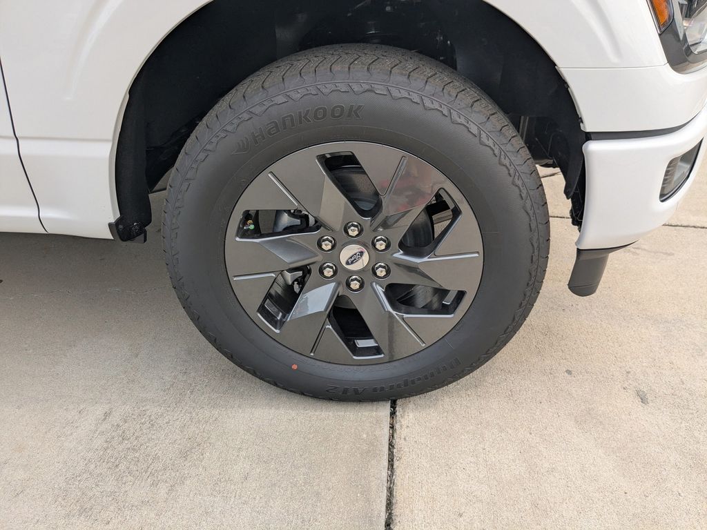 2025 Ford F-150 STX photo 10