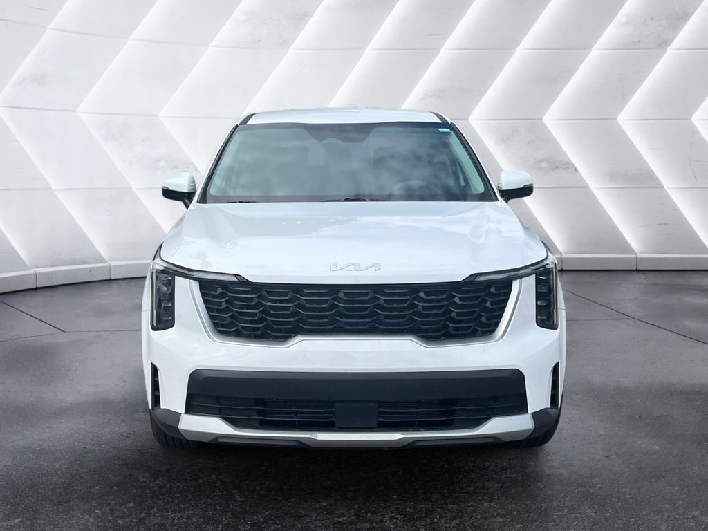 2025 Kia Sorento LX photo 2