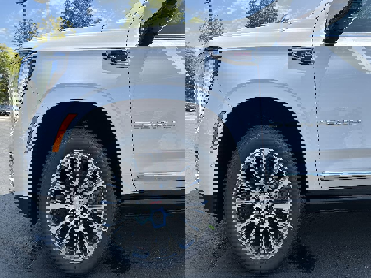 2025 Gmc Yukon AT4 Ultimate photo 32