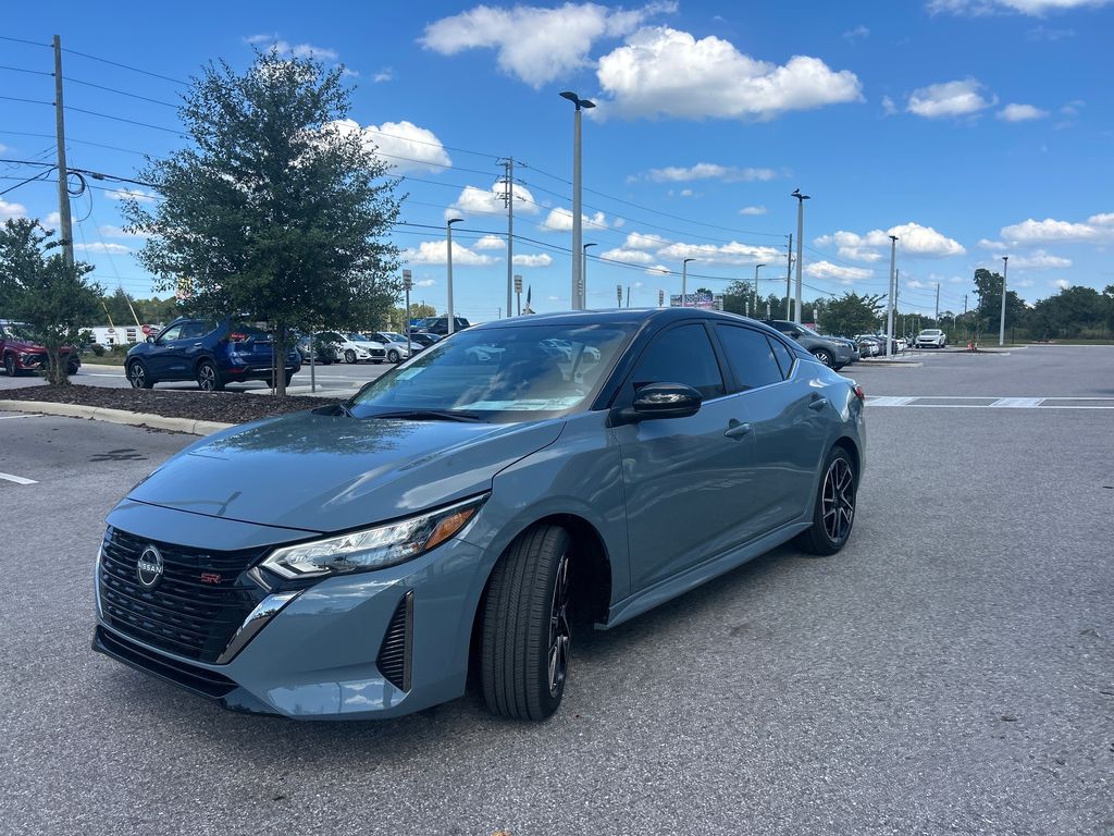 2025 Nissan Sentra SR photo 3