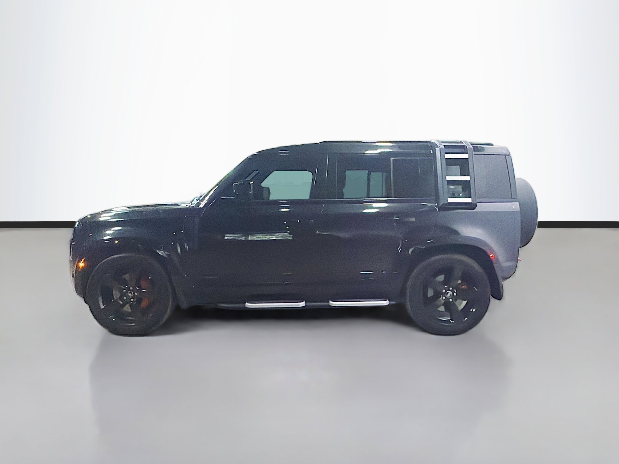 2021 Land Rover Defender 110 X photo 2