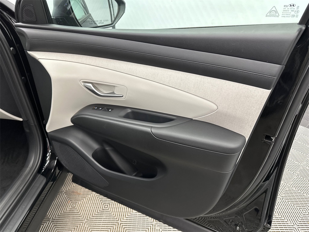 2025 Hyundai Tucson SEL photo 13