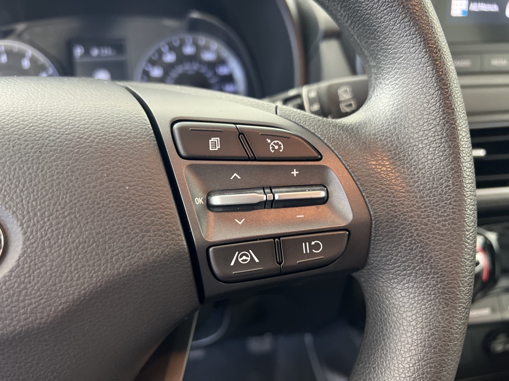 2023 Hyundai Kona SEL photo 18