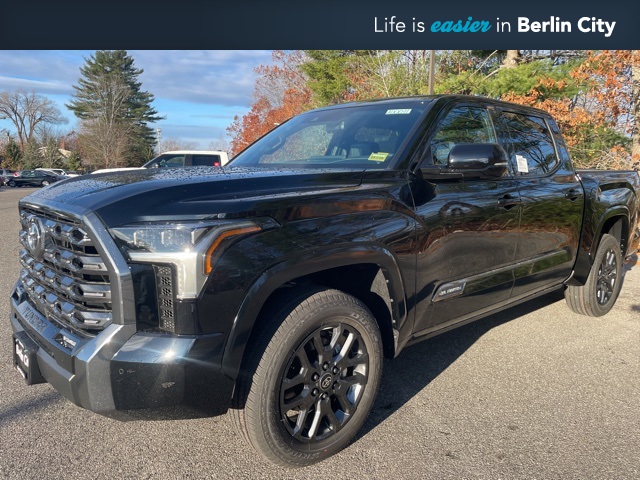 2026 Toyota Tundra Platinum's photo