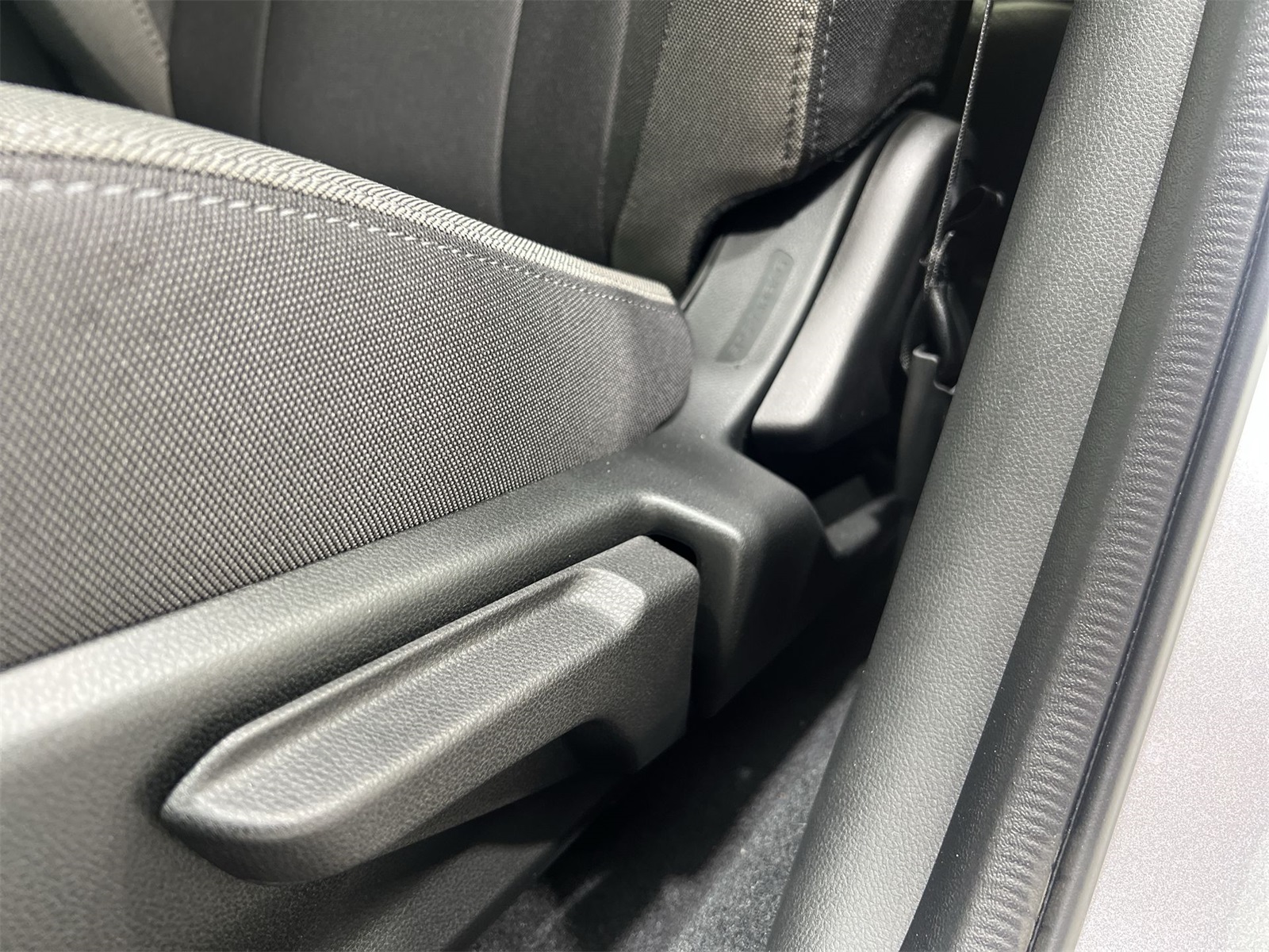 2025 Subaru Impreza Base photo 11