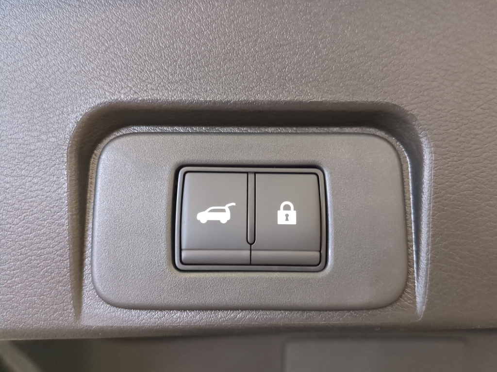 2026 Nissan Rogue SV photo 11